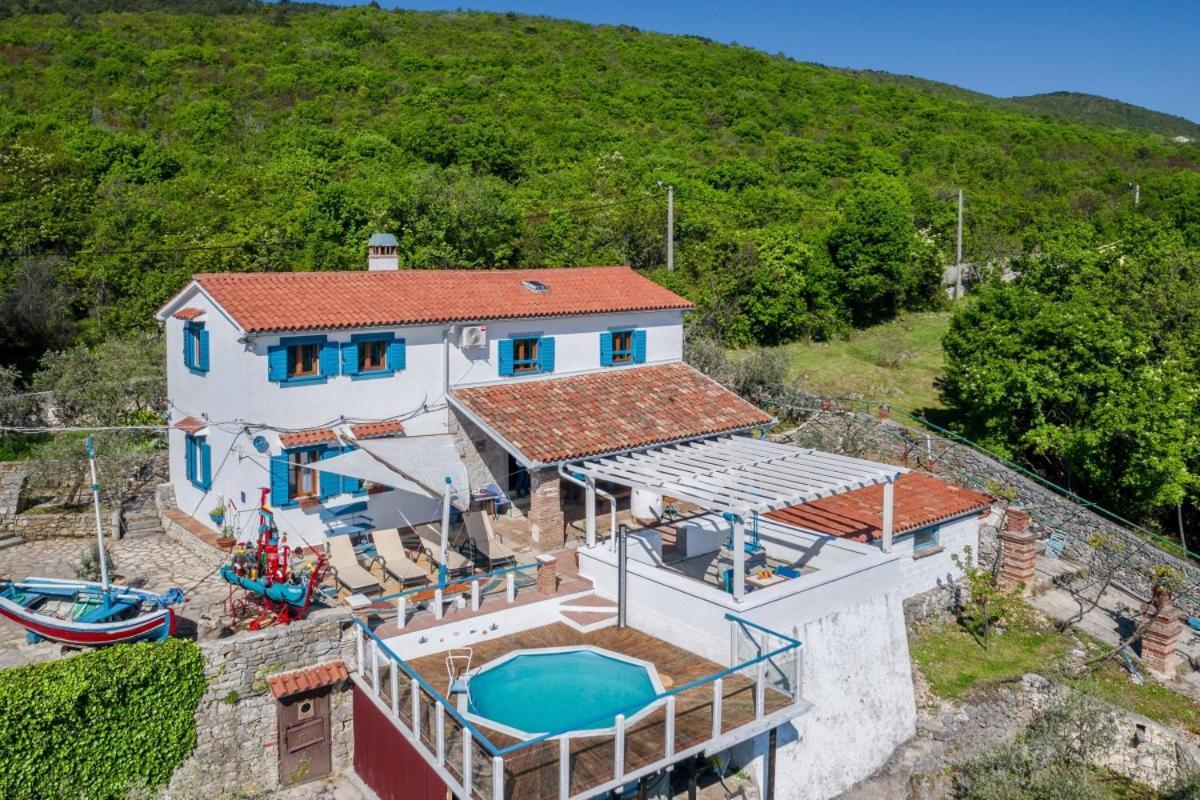 Crni In Crni - Haus Fuer 6 Personen Villa Labin  Exterior foto